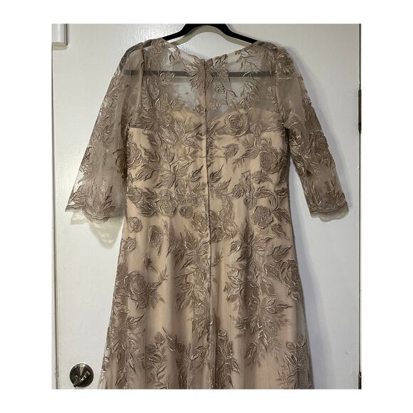 La Femme Floral Embroidered Mesh A-Line Gown Champagne Size 12 NWT 28053 - Picture 13 of 16
